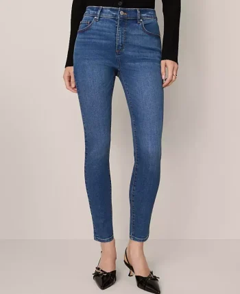 Ann Taylor Petite Jeans|Petite Mid Rise Skinny Jeans In Classic Wash &mdash; Curvy Fit Classic Mid Wash