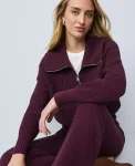 weekend-collection-half-zip-wa-JYwBDMUX-0.webp